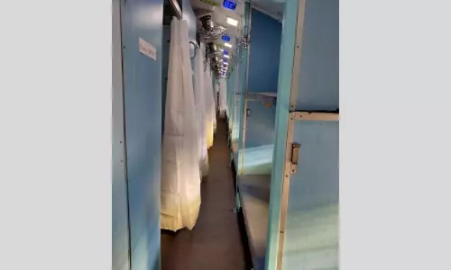 రైలు బోగీల్లో మూడు లక్షల ఐసోలేషన్ బెడ్స్... తెలంగాణకు ఎన్నంటే రైలు బోగీల్లో మూడు లక్షల ఐసోలేషన్ బెడ్స్... తెలంగాణకు ఎన్నంటే