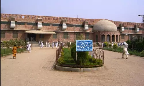 పాకిస్తాన్ లో 40మంది జమాత్ సభ్యులకు కరోనా వైరస్