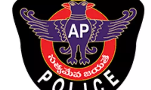 Chintapalle: క్వారంటైన్ ధ్రువీకరణ ఉంటేనే ఏజెన్సీలోకి అనుమతి Chintapalle: క్వారంటైన్ ధ్రువీకరణ ఉంటేనే ఏజెన్సీలోకి అనుమతి