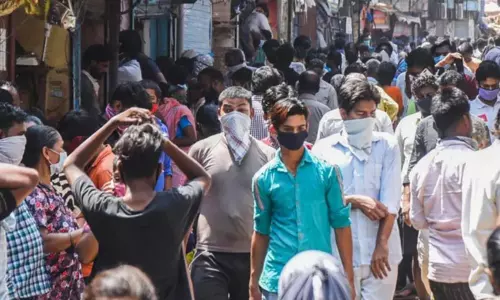 ఈ మాస్క్‌లు వాడండి : కేంద్ర ఆరోగ్య శాఖ సూచన