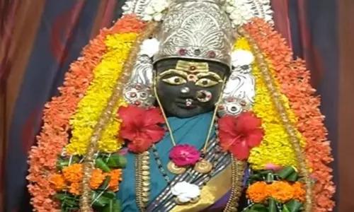 ఊయలలా ఊగే రాతి మండపం ఎక్కడ ఉందో తెలుసా?