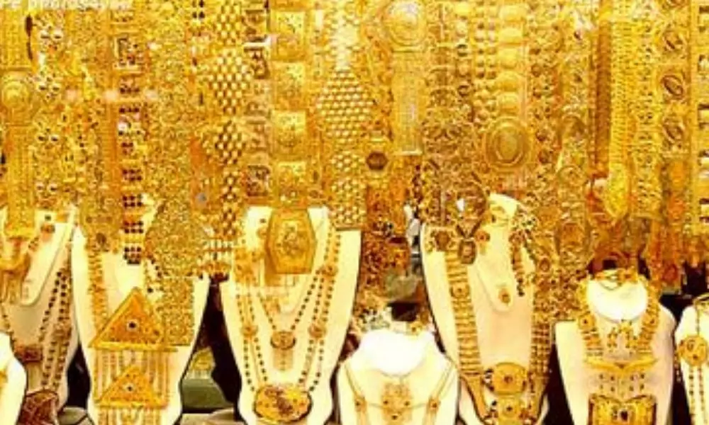 Gold Rates: మళ్ళీ పెరిగిన బంగారం ధరలు.. షాకిచ్చిన వెండి!