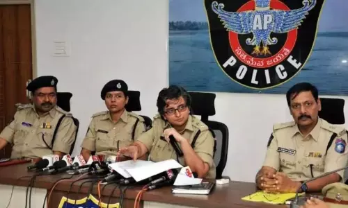 Rajahmundry: నిబంధనలు ఉల్లంఘిస్తే కఠిన చర్యలు: ఎస్పీ షిమోషీ