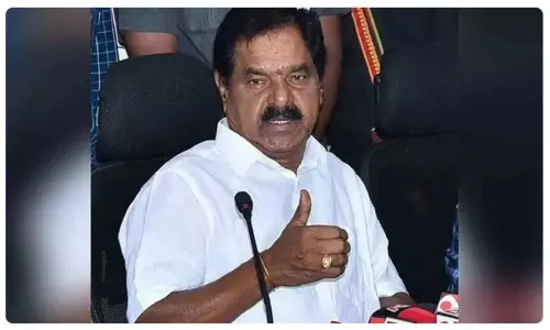 నా మాటలు వెనక్కి తీసుకుంటున్న... బాధించి ఉంటే క్షమించండి : ఏపీ డిప్యూటీ సీఎం నా మాటలు వెనక్కి తీసుకుంటున్న... బాధించి ఉంటే క్షమించండి : ఏపీ డిప్యూటీ సీఎం