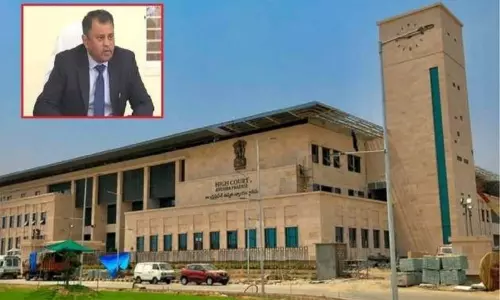 మాజీ ఎన్నికల కమిషనర్ నిమ్మగడ్డ తొలగింపుపై విచారణ సోమవారానికి వాయిదా మాజీ ఎన్నికల కమిషనర్ నిమ్మగడ్డ తొలగింపుపై విచారణ సోమవారానికి వాయిదా