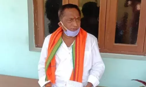 Payakaraopeta: బాద్యతారాహిత్యంగా వ్యవహరిస్తున్నారు: తోట నగేష్