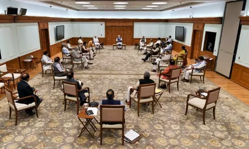 నేడు కేంద్ర క్యాబినెట్ సమావేశం.. కీలక నిర్ణయాలు ఉంటాయా?