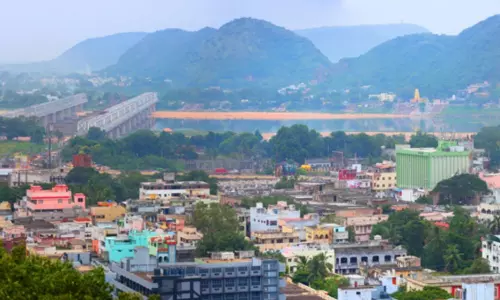 షాకింగ్ రిపోర్ట్.. భవిష్యత్తులో బెజవాడలో భారీ మార్పులు.. మరో గలాఫీ షాకింగ్ రిపోర్ట్.. భవిష్యత్తులో బెజవాడలో భారీ మార్పులు.. మరో గలాఫీ