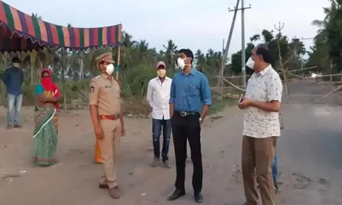 Akividu: లాక్ డౌన్ చెక్ పోస్టులను తనిఖీ చేసిన సబ్ కలెక్టర్ విశ్వనాథన్