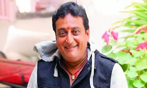 వీడియో ఎడిట్ చేసి ట్రోల్ చేస్తున్నారంటూ పృథ్వీ ఫిర్యాదు వీడియో ఎడిట్ చేసి ట్రోల్ చేస్తున్నారంటూ పృథ్వీ ఫిర్యాదు