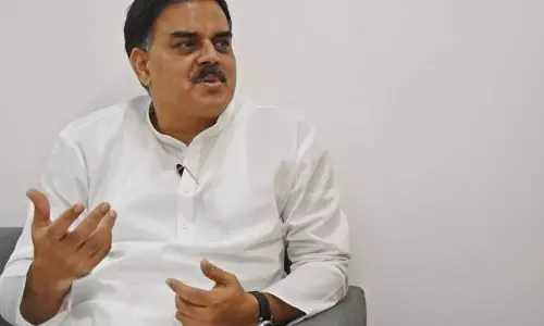 ప్రభుత్వ వైఫల్యాలపై మాట్లాడితే కేసులా : నాదెండ్ల మనోహర్