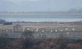 రెండు కొరియా దేశాల మధ్య కాల్పులు