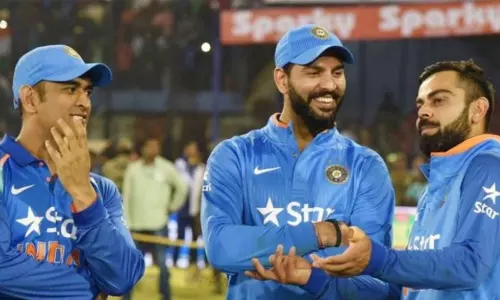 ధోని, కోహ్లీపై యువరాజ్ సింగ్ తండ్రి సంచలన ఆరోపణలు ధోని, కోహ్లీపై యువరాజ్ సింగ్ తండ్రి సంచలన ఆరోపణలు