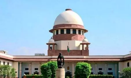 మద్యం అమ్మకాలపై సుప్రీం కోర్టు కీలక వ్యాఖ్యలు మద్యం అమ్మకాలపై సుప్రీం కోర్టు కీలక వ్యాఖ్యలు