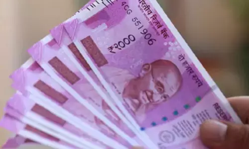 కేంద్ర ప్రభుత్వ ఉద్యోగుల జీతాల్లో కోత.. క్లారిటీ ఇచ్చిన ఆర్థిక శాఖ