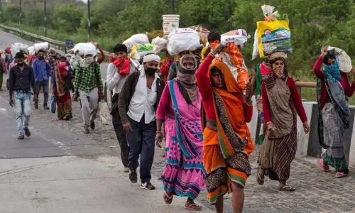 ఆర్ధికం కోసం ఆంక్షలు సడలిస్తున్నారు.. కమ్ముకొస్తున్న ముప్పును మరచిపోతున్నారు!