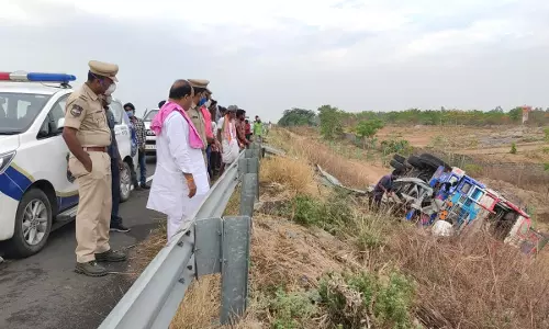 తెలంగాణలో ఘోర రోడ్డు ప్రమాదం