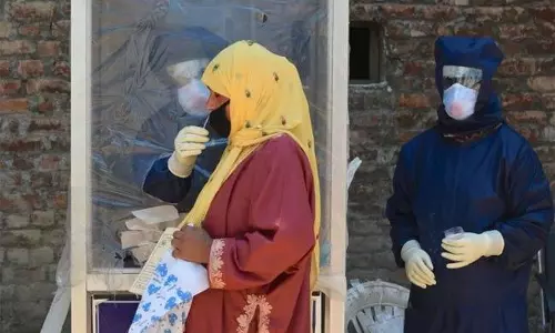 ఐదుగురు డాక్టర్లకు కరోనా పాజిటివ్‌