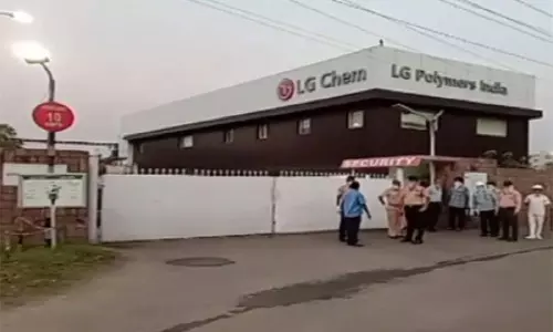 విశాఖ గ్యాస్ లీకేజీపై స్పందించిన సంస్థ ఛైర్మన్‌.. రెండు ఘటనలపై దిగ్భ్రాంతి