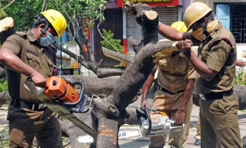 ఉంఫాన్ తుఫాన్ బీభత్సానికి 86 మంది మృతి