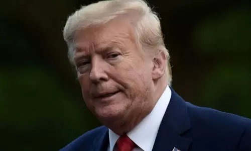 వైట్ హౌస్ ముందు నిరసనలు : బంకర్ లోకి దూరేసిన ట్రంప్