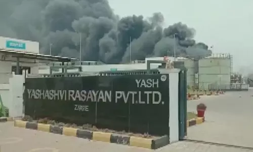 ర‌సాయ‌న ప‌రిశ్ర‌మ‌లో  భారీ అగ్నిప్రమాదం