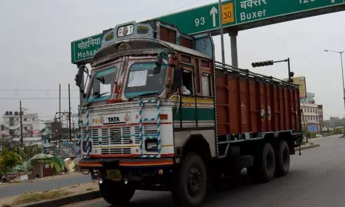 రాత్రి పూట వాహనాలు తిరగొచ్చు : కేంద్రం తాజా ఆదేశాలు