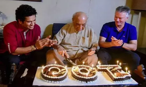 క్రికెట్ చరిత్రకారుడు వసంత్ రాయ్‌జీ ఇకలేరు