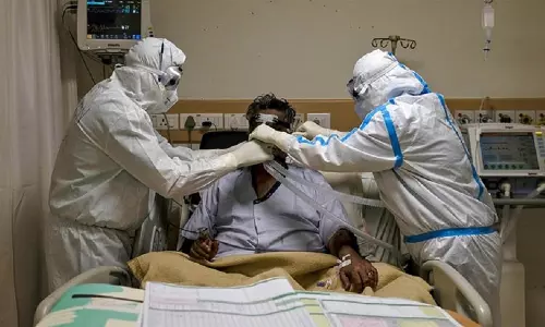 మహా రాష్ట్రలో కేసులకు తగ్గట్టు లేని ఐసీయూలు: ఆందోళనలో ప్రభుత్వం, అధికారులు మహా రాష్ట్రలో కేసులకు తగ్గట్టు లేని ఐసీయూలు: ఆందోళనలో ప్రభుత్వం, అధికారులు