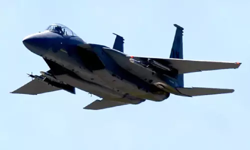 సముద్రంలో కూలిన అమెరికా శిక్షణ విమానం