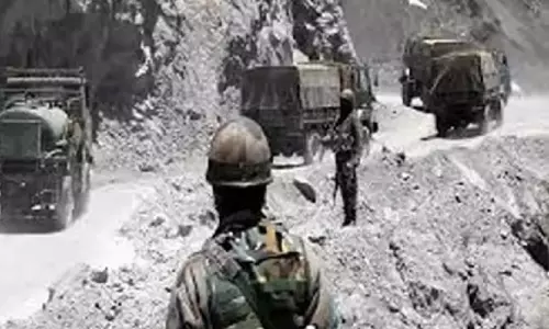 సరిహద్దులో ఉద్రిక్తత.. కాల్పులకు తెగబడ్డ చైనా.. అధికారి సహా ఇద్దరు జవాన్ల మృతి