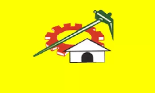 అసెంబ్లీ నుంచి టీడీపీ వాకౌట్.. మండలిలో నోటీసు..