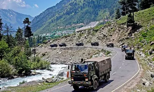 లడఖ్‌లోని సరిహద్దు గ్రామాలను ఖాళీ చేయడానికి సన్నాహాలు