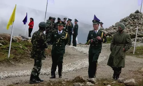 చైనా చెర నుంచి సైనికులు విడుదల..!