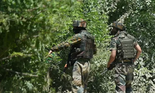 Jammu and Kashmir: కాశ్మీర్ ‌లోయాలో మరో ఉగ్రవాది ఏరివేత