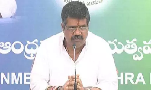 నిమ్మగడ్డ ప్రజలకి సమాధానం చెప్పాలి : మంత్రి అవంతి