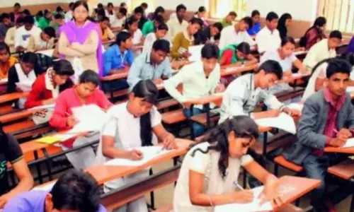 ఏపీ ప్రభుత్వం కీలక నిర్ణయం.. డిగ్రీ, పీజీ, బీటెక్‌ చివరి సెమిస్టర్‌ పరీక్షలు రద్దు!