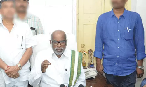 డొక్కా మాణిక్య వరప్రసాద్ నామినేషన్