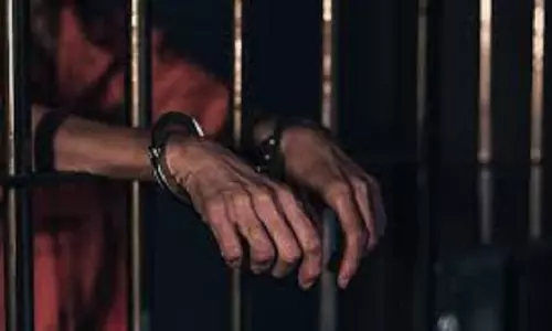 పలు కేసుల్లో జైలుకు వెళ్లే నిందితులను కాటేస్తోన్న కరోనా వైరస్