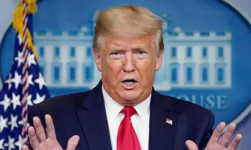 ట్రంప్ కు షాక్.. అరెస్ట్ వారెంట్ జారీ చేసిన ఇరాన్ ట్రంప్ కు షాక్.. అరెస్ట్ వారెంట్ జారీ చేసిన ఇరాన్