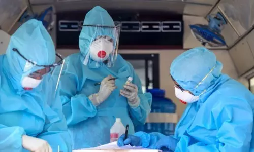 కరోనా వేళ వైద్యులను కాపాడుకోవడం మన బాధ్యత !