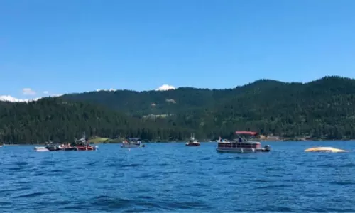 Planes Accident in Mid-Air : గాల్లో ఢీకొన్న విమానాలు: 8 మంది మృతి Planes Accident in Mid-Air : గాల్లో ఢీకొన్న విమానాలు: 8 మంది మృతి