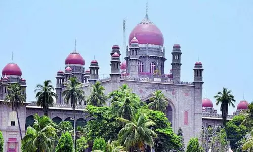 Petition in High Court against over Corona Treatment Fee: ప్రైవేట్ ఆస్పత్రుల్లో కరోనా ఫీజుల దోపిడీపై పిల్..