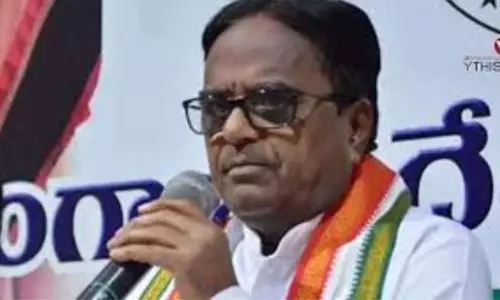 Ponnala Lakshmaiah Demands President Rule In Telangana: తెలంగాణలో రాష్ట్రపతి పాలన పెట్టాల్సిందే.. పొన్నాల డిమాండ్ Ponnala Lakshmaiah Demands President Rule In Telangana: తెలంగాణలో రాష్ట్రపతి పాలన పెట్టాల్సిందే.. పొన్నాల డిమాండ్