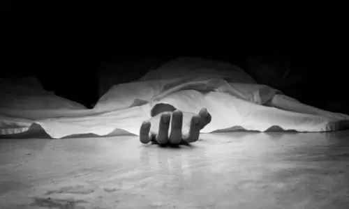 Young Man Collapse at ECIL and Dead: ఈసీఐఎల్ జవహర్ నగర్ లో దారుణం..