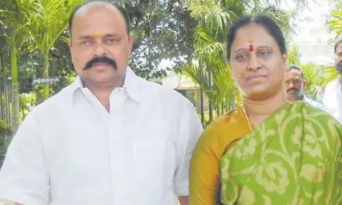 Konda couple re active in politics: కొండా దంపతులు రీ - యాక్టీవ్ కాబోతున్నారా? Konda couple re active in politics: కొండా దంపతులు రీ - యాక్టీవ్ కాబోతున్నారా?