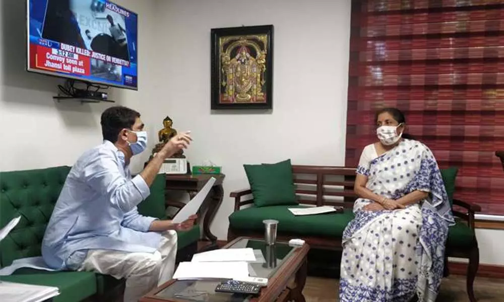 AP Minister Buggana Rajendernath Meets Nirmala Sitharaman: నిర్మల సీతారామన్‌తో మంత్రి బుగ్గన భేటీ