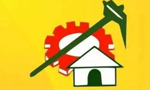 What is the problem in Anantapuram TDP : అనంత టీడీపీలో భగ్గుమన్న గొడవేంటి? What is the problem in Anantapuram TDP : అనంత టీడీపీలో భగ్గుమన్న గొడవేంటి?
