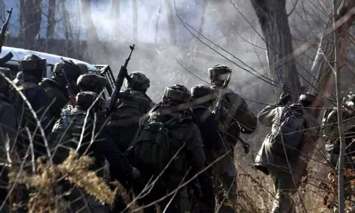 Two terrorists killed in Jammu & Kashmir: కాశ్మీర్ లో మరో ఇద్దరు ఉగ్రవాదుల ఏరివేత Two terrorists killed in Jammu & Kashmir: కాశ్మీర్ లో మరో ఇద్దరు ఉగ్రవాదుల ఏరివేత