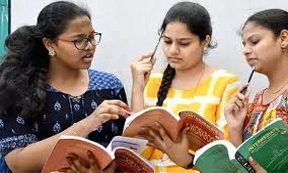 Changes in AP Intermediate Syllabus: ఇంటర్ విద్యలో మార్పులు షురూ... ఆగష్టు 3 నుంచి తరగతులు?